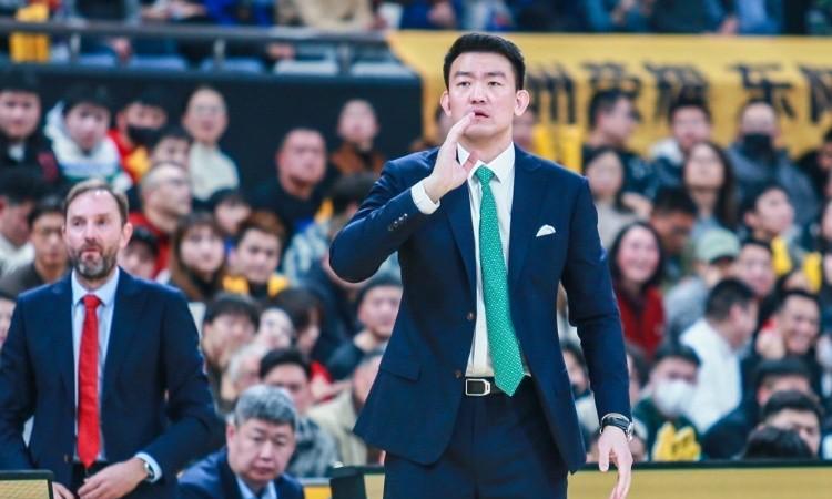 王博指导听我一句劝，若想在北京首钢主场拿下胜利，最终捧起总冠军奖杯，广厦必须做好