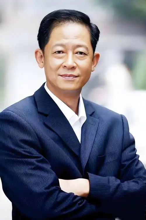 王志文有句话，说得很透："夫妻之间，就两件事儿：1、夫妻生活2、金钱。"