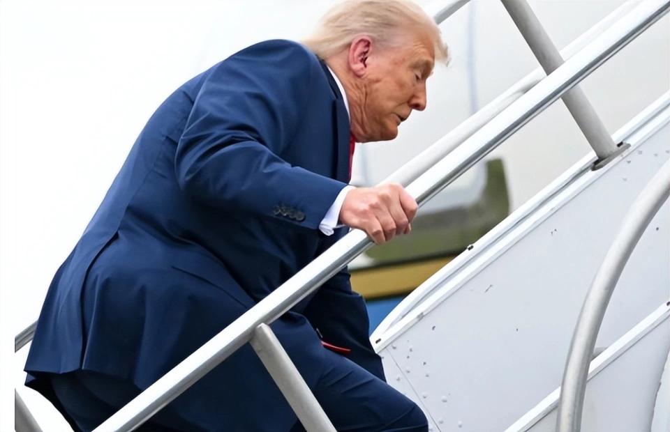 世界真的让人说不清，以美国为首联合国军打朝鲜，苏联、中国相助，把联合国军钉在3