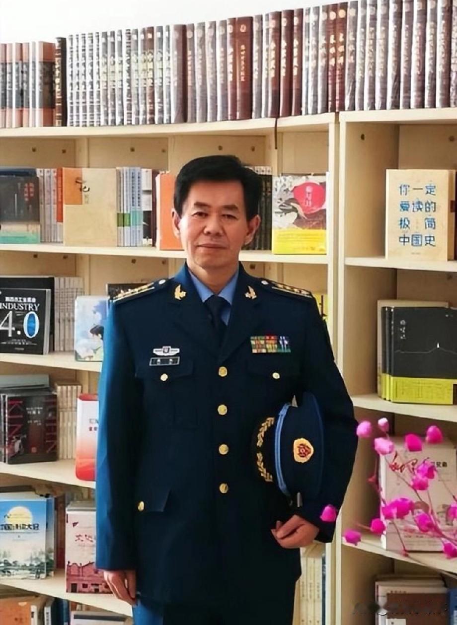 戴旭这话说的，真是一点面子都没留，直接把遮羞布给扯下来了。手里握着屠龙刀，天天