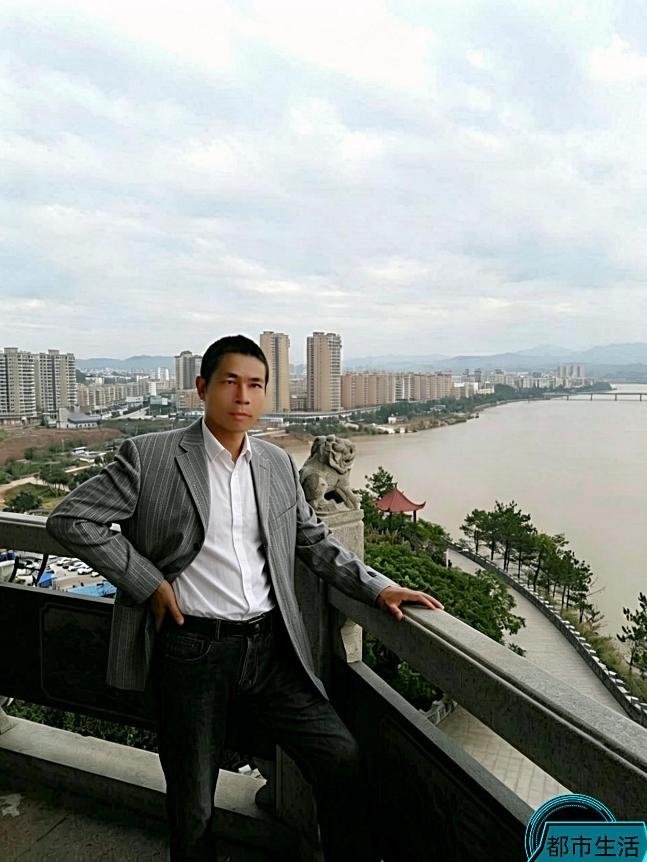 这哥们以前曾是我的偶像，在201几年也曾是赣州的名人、身价达数千万。到最近：有