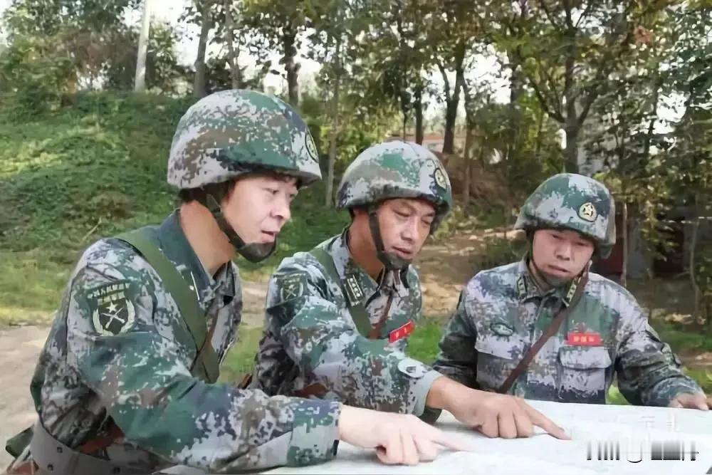 怀才不遇的老吴总把责任推给别人老吴在部队工作时，曾以形象气质好