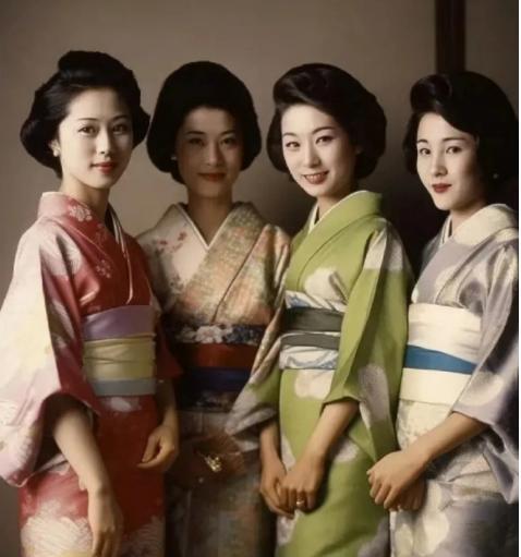 为什么日本的女性做梦都想当寡妇？这么说吧，如果丈夫去世了，她们会一边哭一边数钱。
