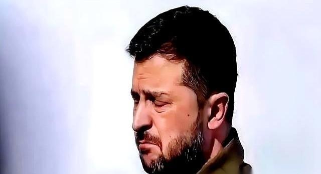 一场仗打下来，全球军火商赚了6790亿美元。美国一家，就拿走了一半多，3340亿