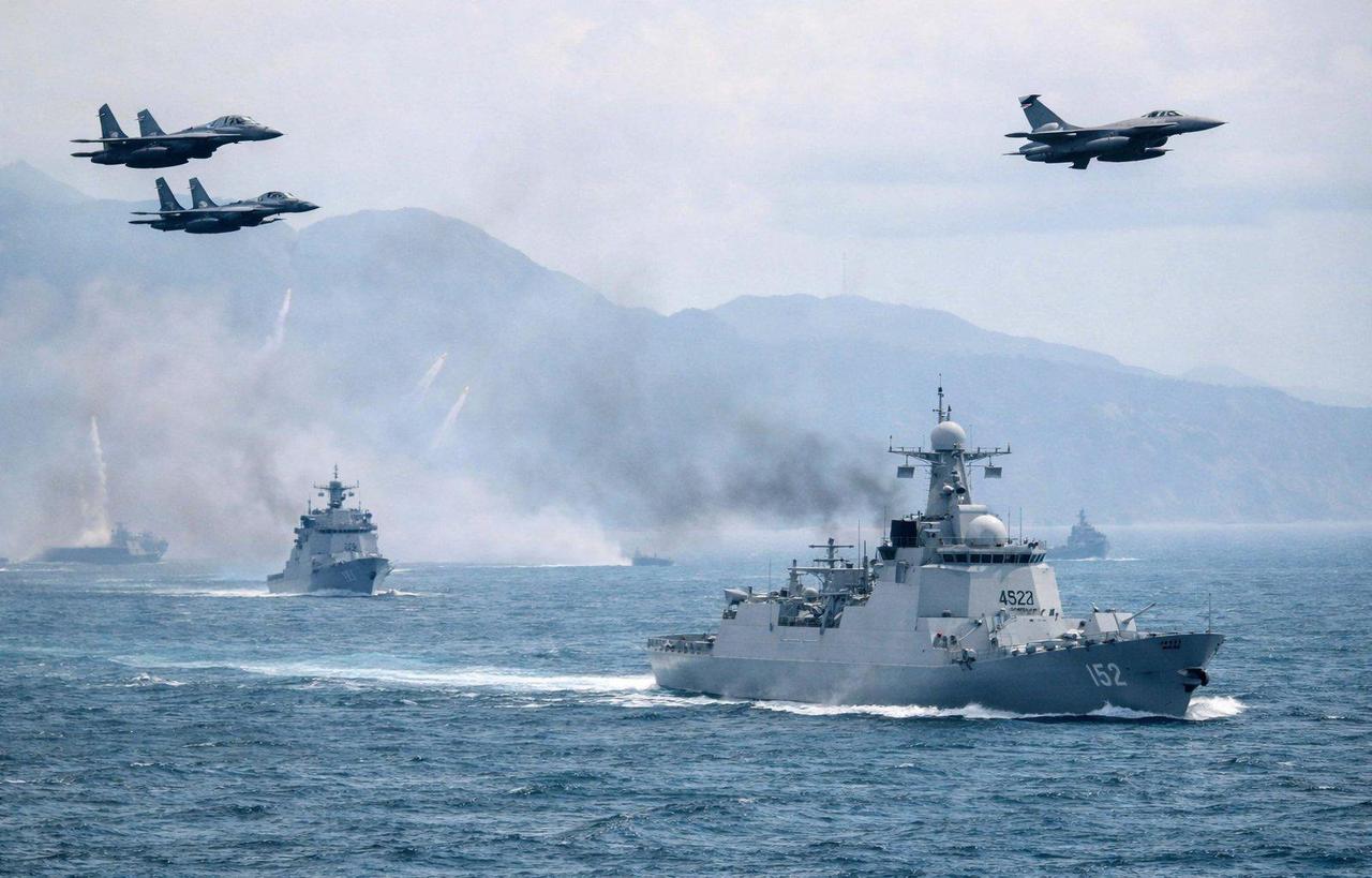 美国最想干的，就是把台海变成第二个乌克兰，逼中国按它的剧本动手！可这套路早就被看