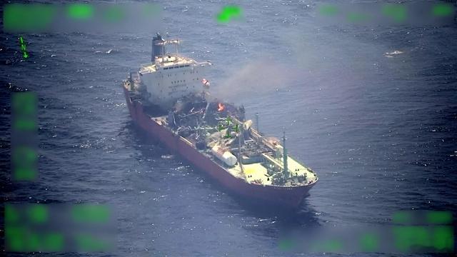 一枚不明“炮弹”袭击了亚丁湾悬挂喀麦隆国旗的MVFalcon号天然气运输船。该