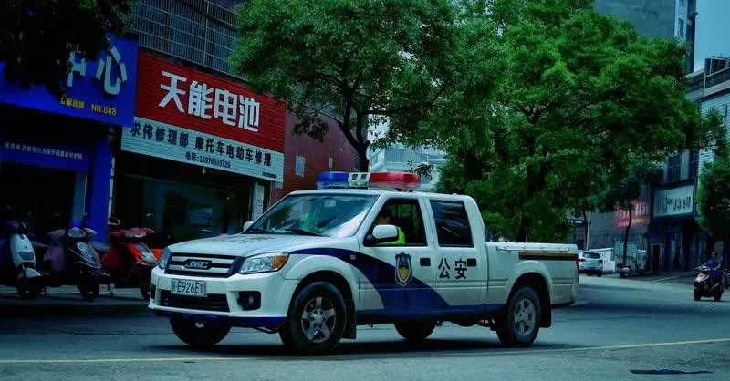 天呐！近日广西桂林发生了一件痛心的事。两名来自四川的游客，在龙脊峡漂流点下游玩水