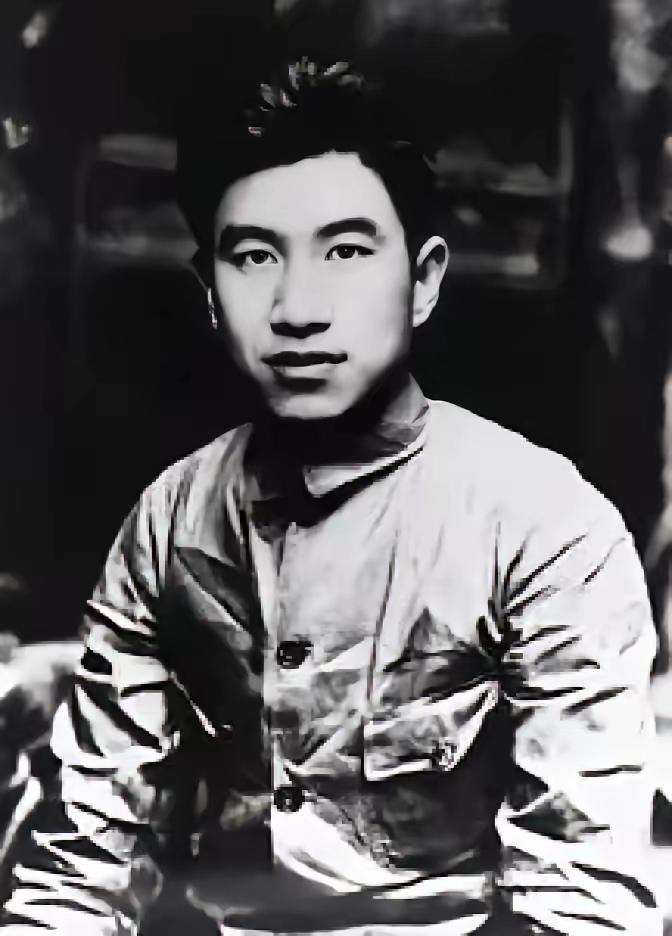 1934年被捕，一口乡音护革命初心，这位地下党员太坚毅1934年，化装成商