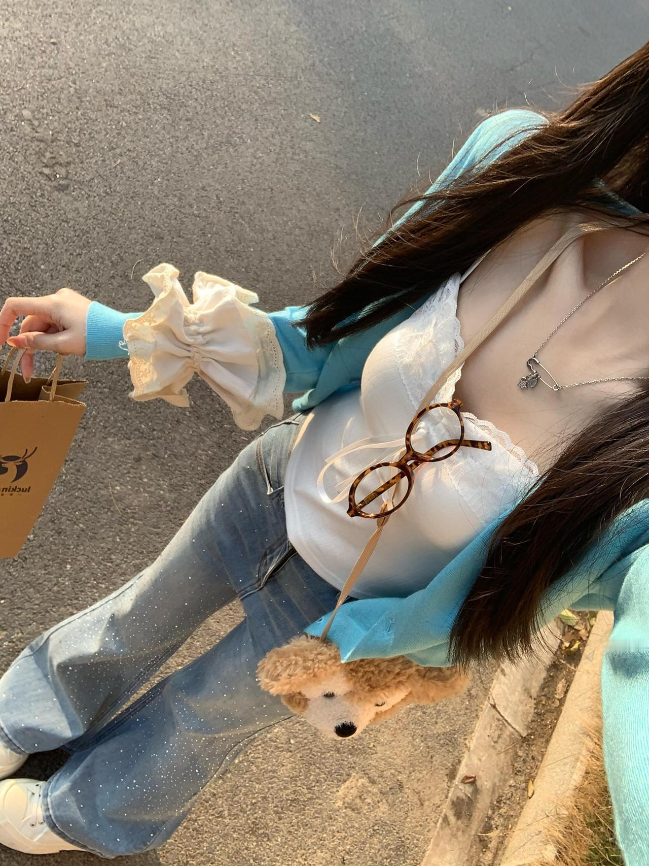 我的今日状态：😁轻松愉快我这里的天气：☀️晴天