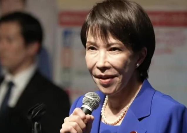 果不其然日本政府突然宣布了2025年12月9日，东京，当地时间傍晚，日本