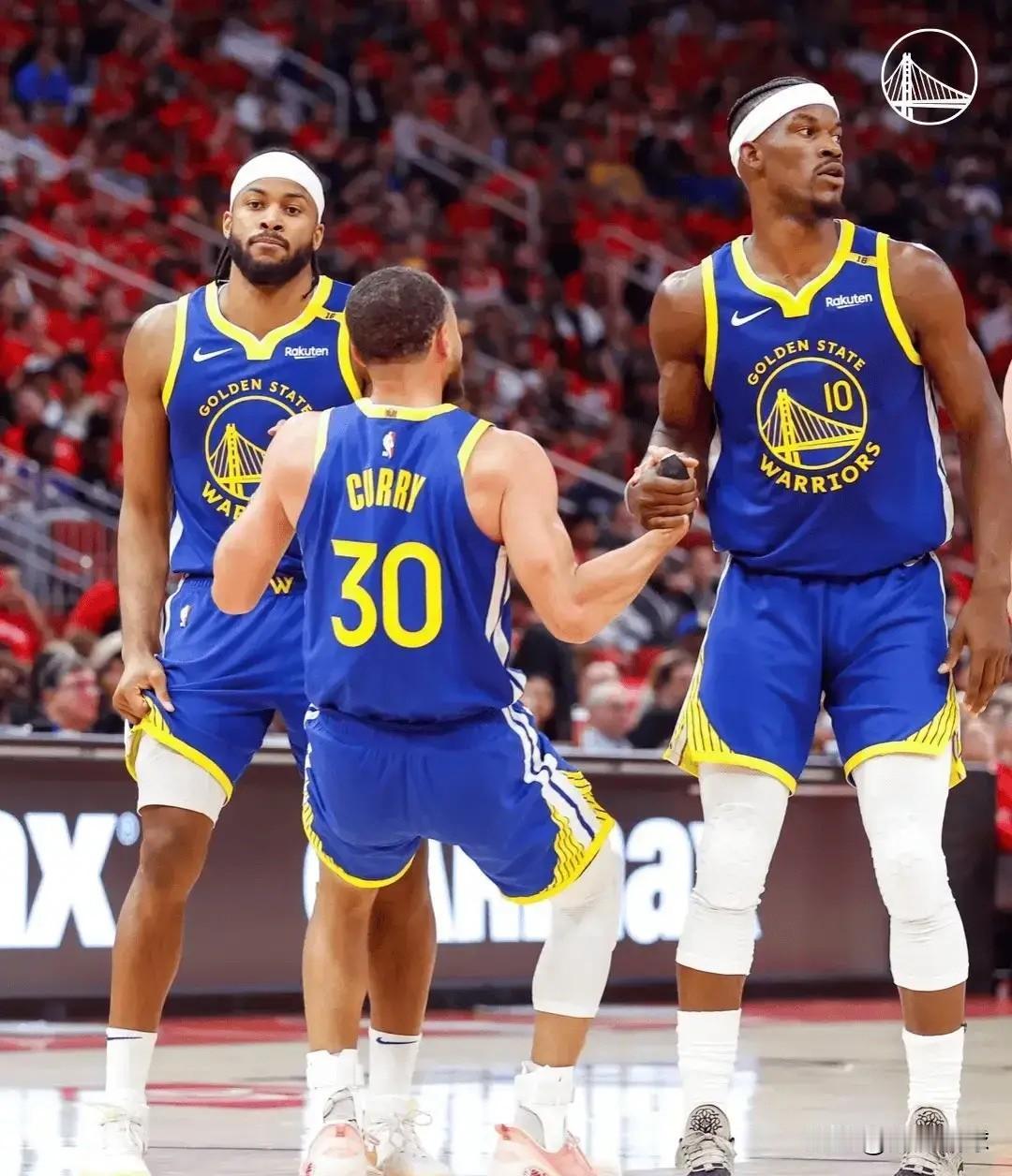 巴特勒和库明加太重叠了！巴特勒一个赛季也就打个50场出头，所以剩下的30场肯