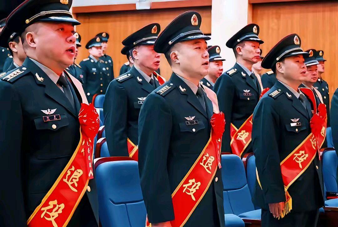 今天，我和一位军转老领导聊起，不少战友退役后，因和妻子过不了磨合期而离了婚。老领