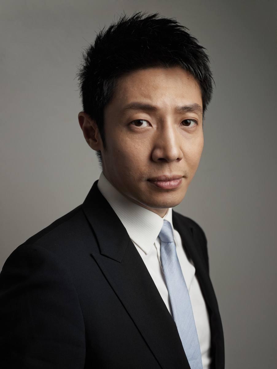 撒贝宁对两代人的沟通展开了讨论, 而他又会有什么好的办法呢?