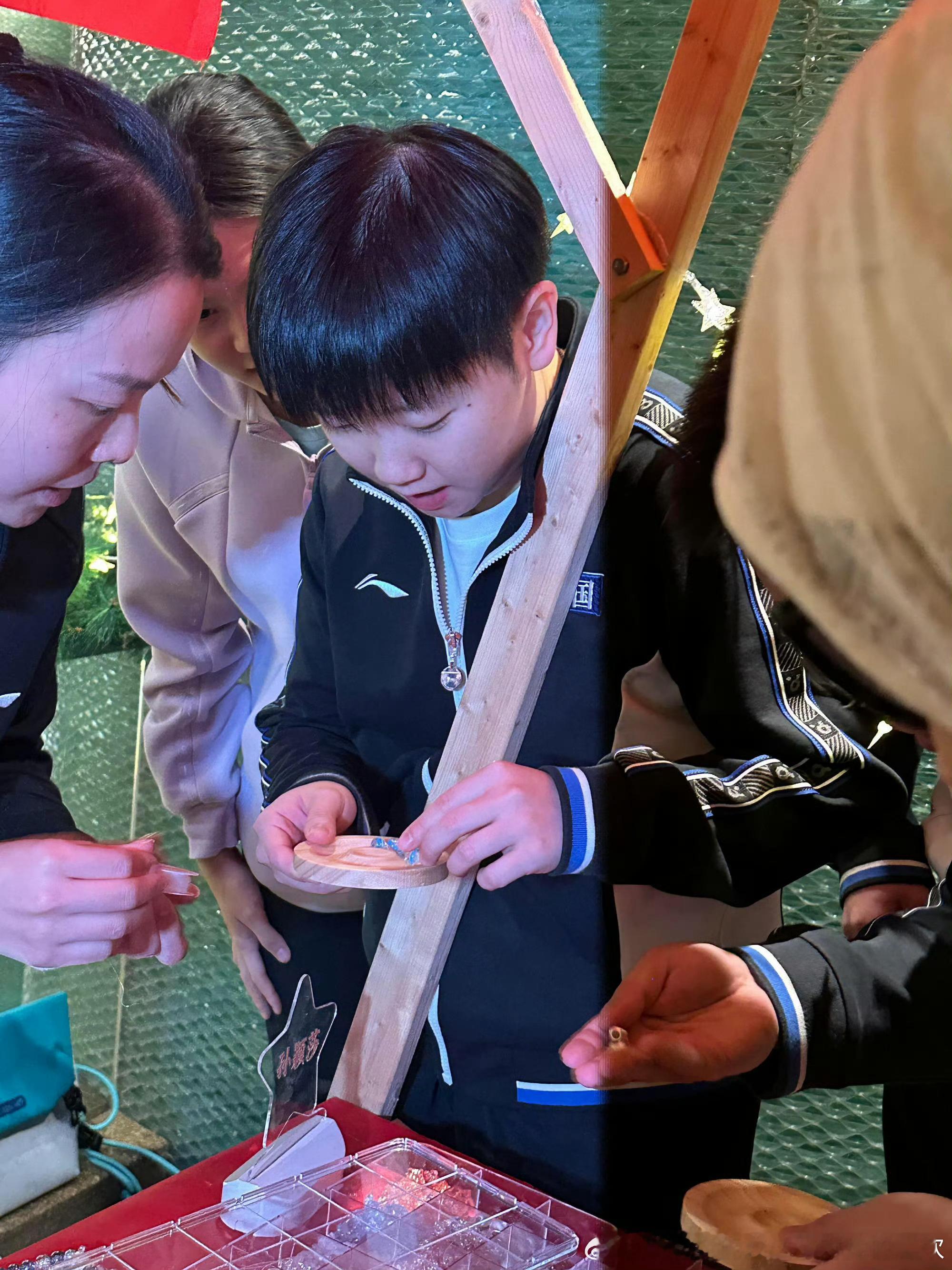 孙颖莎是25岁还是15岁