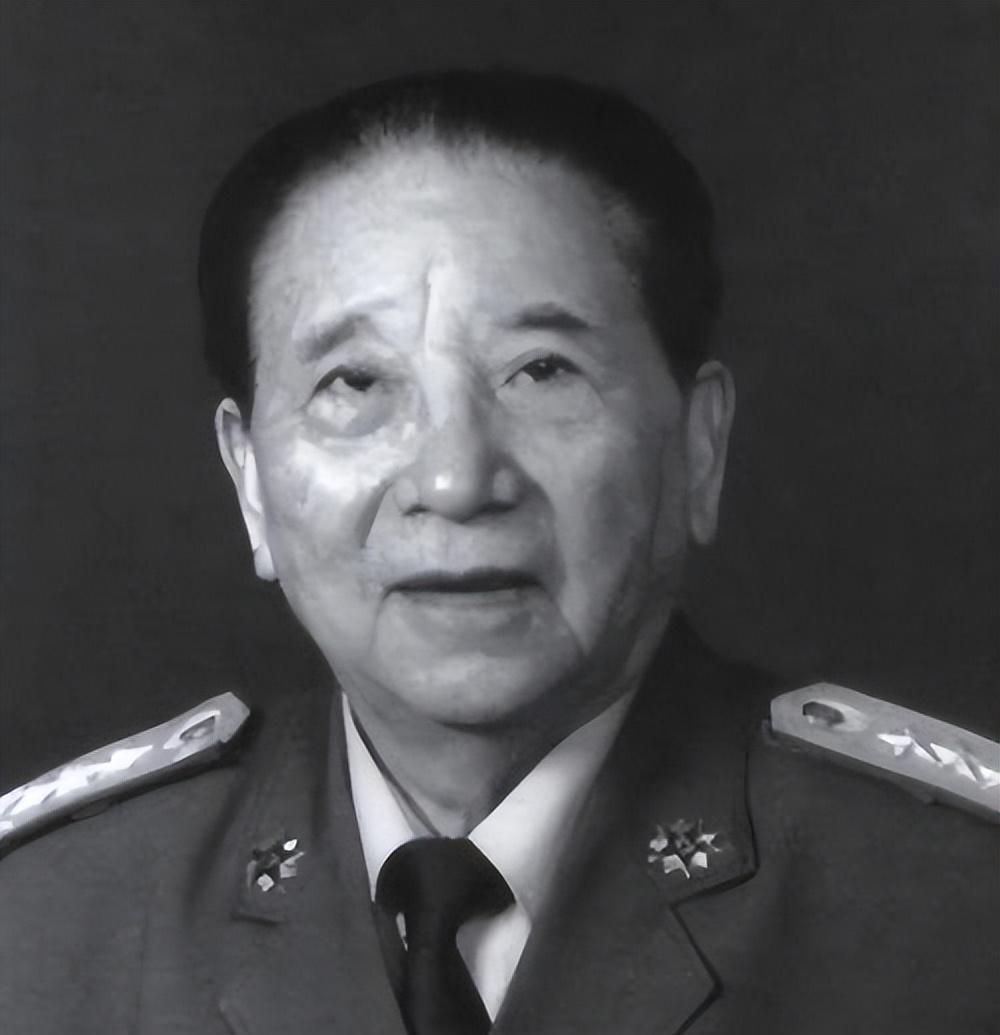 九一三后，中央同时解放175名将军，周总理为何只单独接见秦基伟？1973年的一