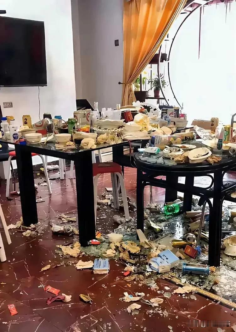 造孽呀！当免费的保姆还要受气，身心疲惫！一家老小等着我一个人在厨房里忙进忙出