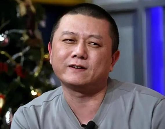 突然发现解放台湾省的建议，王朔的思路太妙了，他曾说收复台湾不需要打仗，先宣布台湾