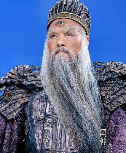 闻仲战死绝龙岭，魂魄飘至封神台，姜子牙手持打神鞭正要宣旨封神，却见闻仲怒目圆睁，
