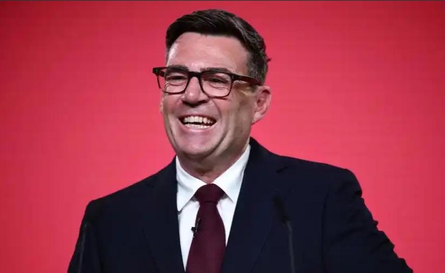 英国新首相上台前，中方隐晦地给他提了一个醒！ 英国的政坛，真的应了那句：铁打