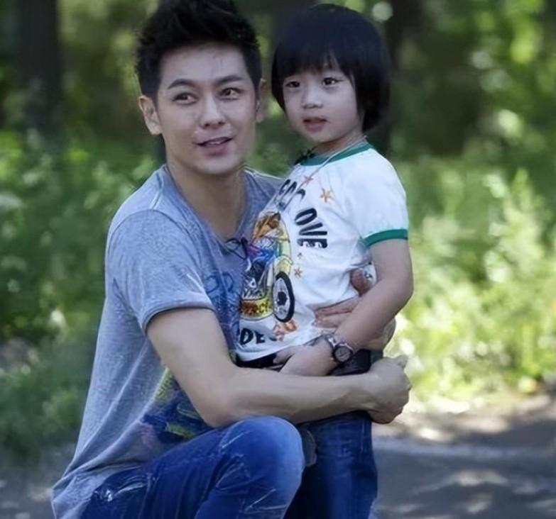 一看林志颖儿子Kimi就是像妈妈，颜值没有爸爸高。 林志颖需要一个女儿来传承