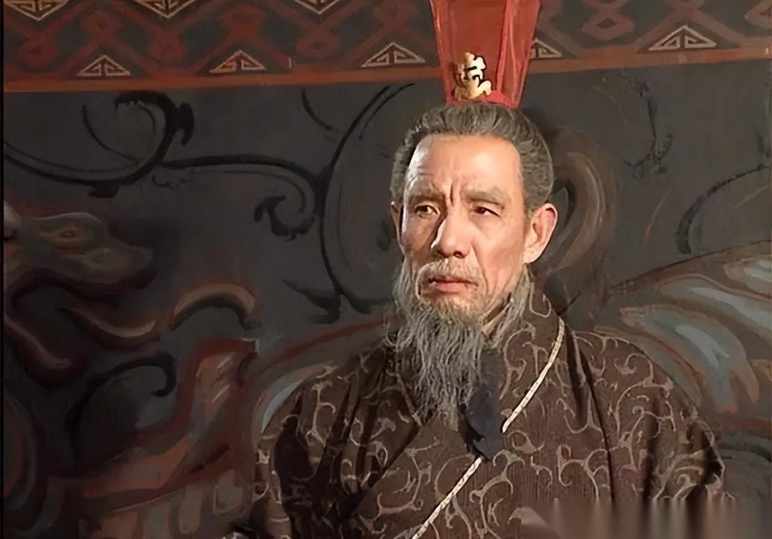 王凌不满司马懿专权，起兵讨伐，兵败后，自缚向司马懿请罪，司马懿转头就安排了重兵押