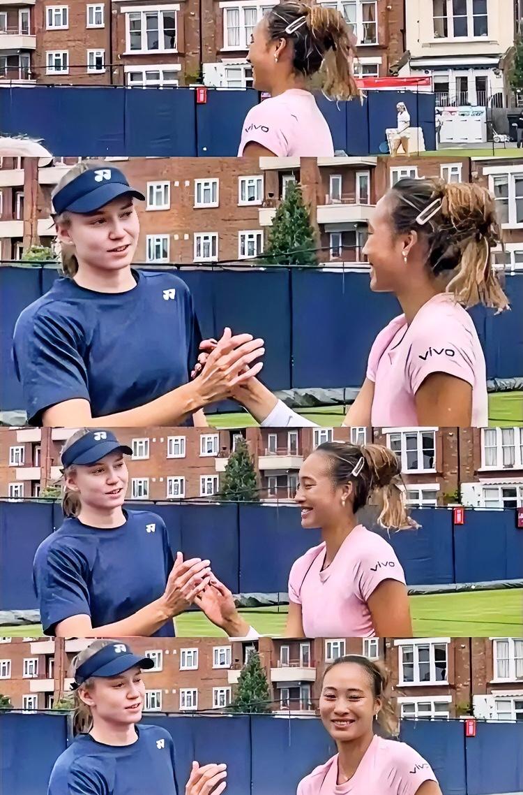 一句话形容郑钦文场上霸气十足，场下还是个可盐可甜爱看美女的小姐姐[呲牙笑]