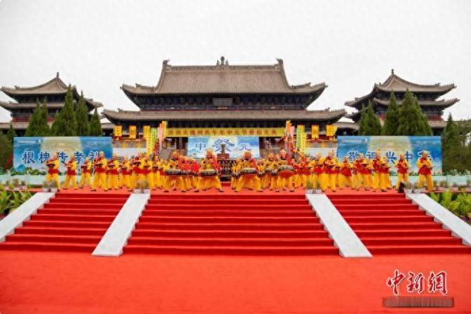 一棵树，为什么能被无数中国人喊了600年“老家”？8月27日中元节，“华人老家”