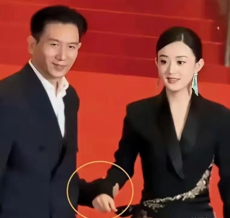 惊爆！赵丽颖疑似带球闪婚某导演，前夫冯绍峰已删微博祝福，引发网友热议