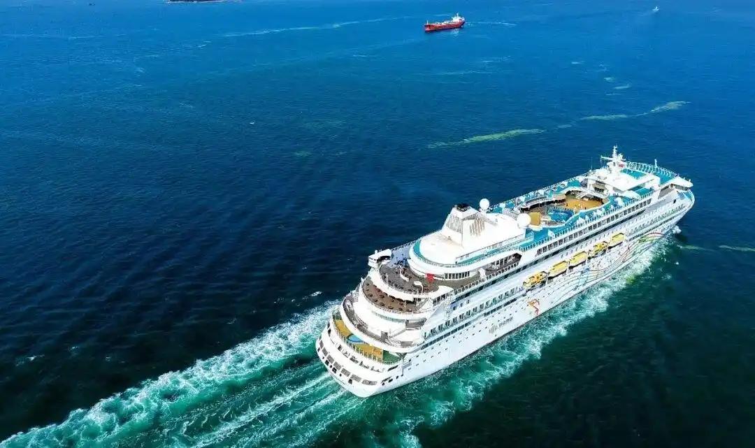 比造航母还难？50亿国产邮轮亏到卖船，央企都扛不住！朋友们注意了！比造航母还费劲