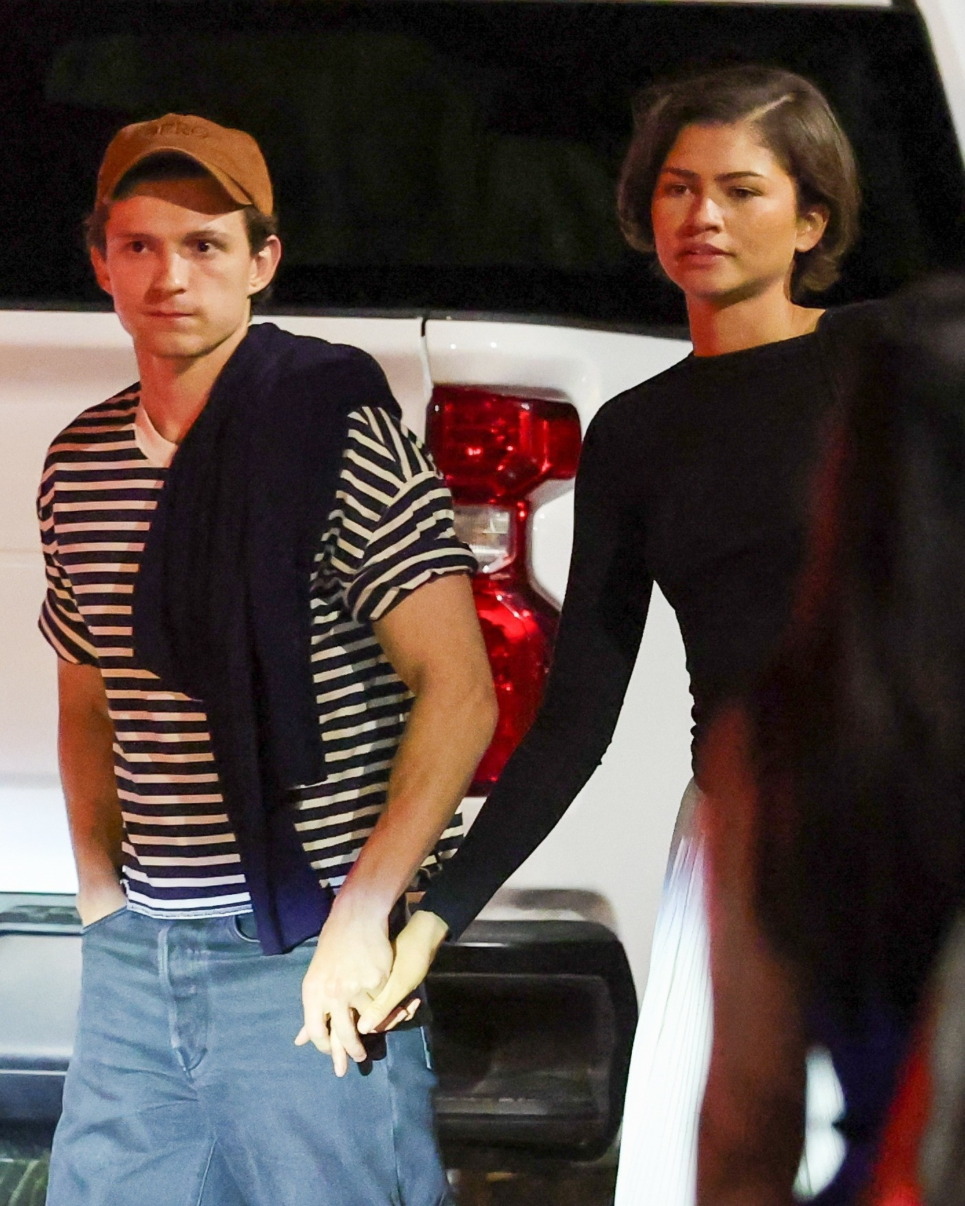 荷兰弟赞达亚浪漫晚餐当地时间3月20日，荷兰弟和赞达亚被拍到在洛杉矶某餐厅晚餐，