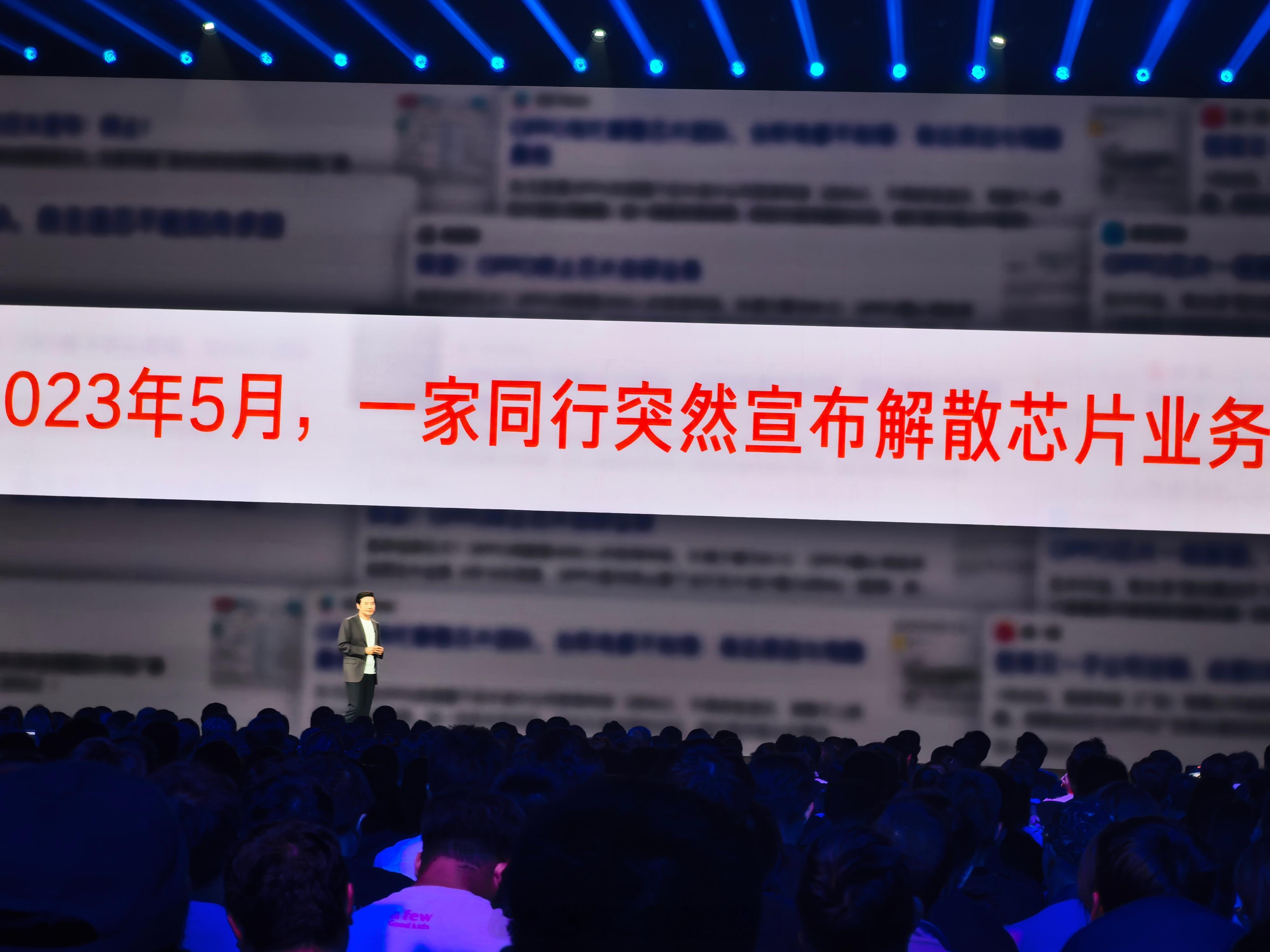 O**O：我不要面子的吗？[抠鼻]​​​