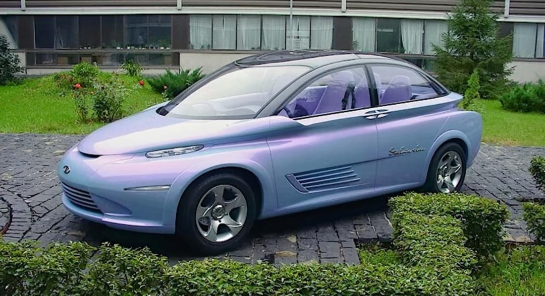 2000年俄罗斯AvtoVAZ推出的这款PeterTurbo概念车，放在今天看