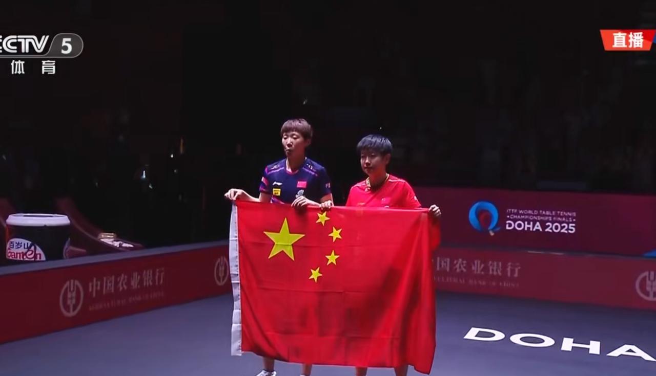 多哈世乒赛最温馨的一幕出现了！鳗鱼和沙沙的眼睛瞬间都湿润了，最让人记住的，不是终