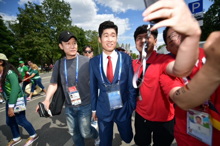 朴智星: 韩国队阵容足以冲击世界杯8强, 但小组出线是更现实目标