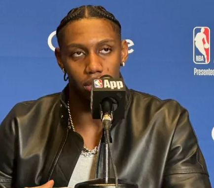NBA季后赛，巴雷特接受了采访，谈到这场抢七失利。“显然，这场失利很令人痛苦，