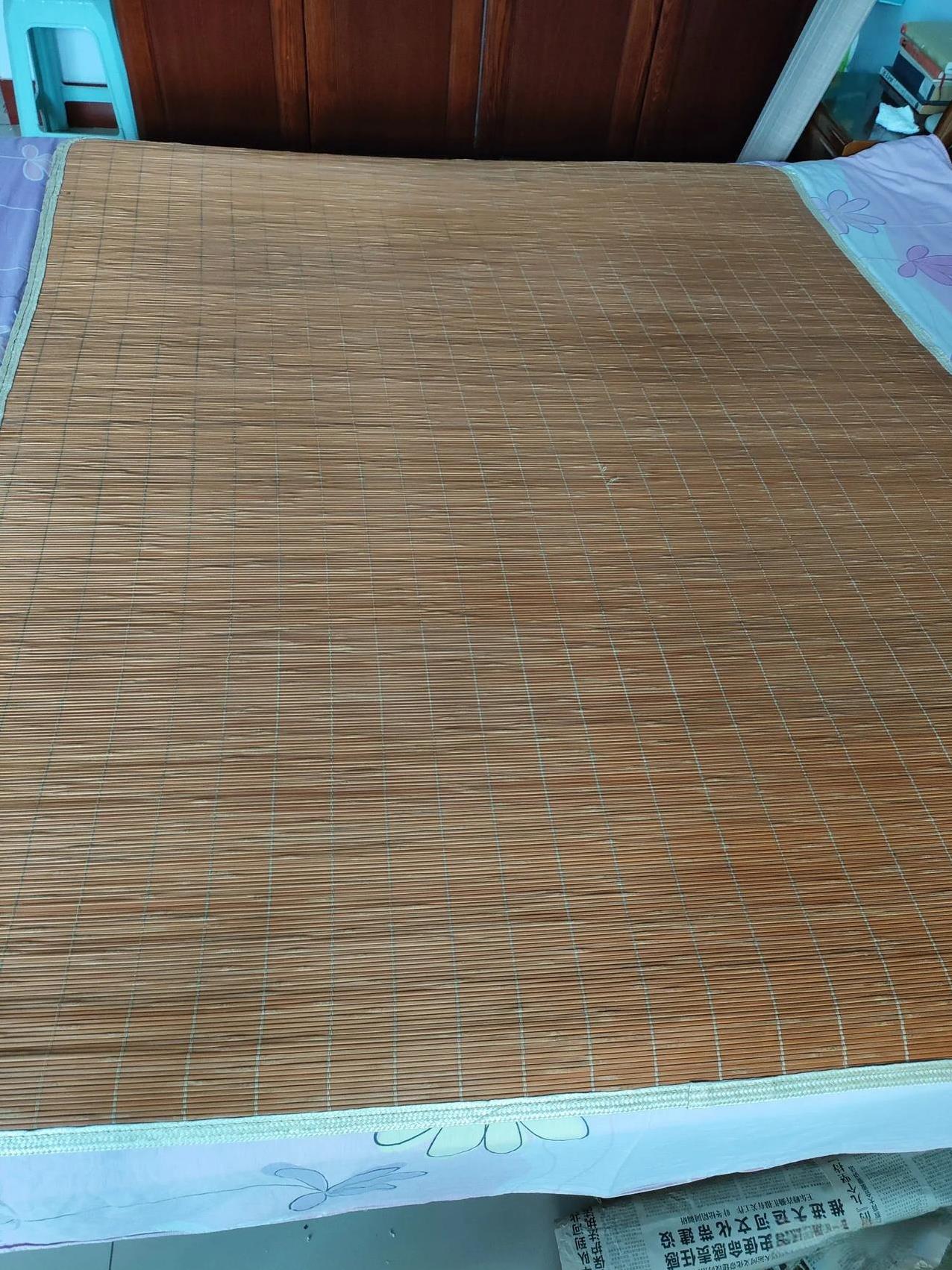 我这可真是老古董了。30年了，现在还在用。这几天天气又潮又热，晚上我又不敢开空