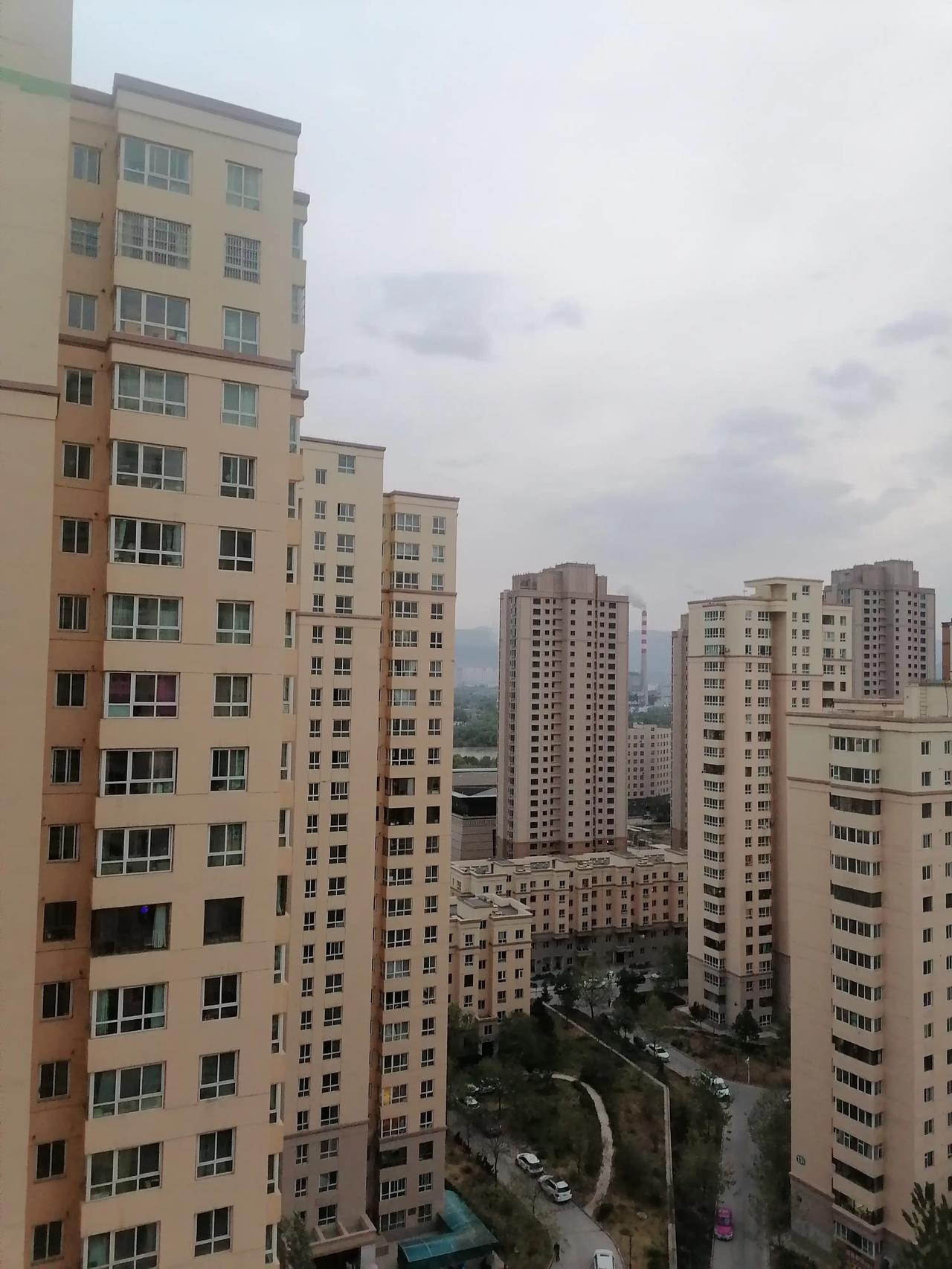 一七令·春雨文11珂芃·原创雨暮春，迟雨风清清，云淡淡黄河远处，凤凰山