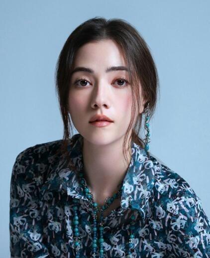 霍启山大概率不会娶娜然。这句话真正要看的，不是娜然漂不漂亮，也不是她是不是俄