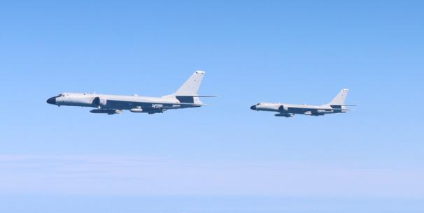 别以为美军不敢对中国动武，是被解放军的导弹威慑住了，真让美国退缩的，从来不是怕军