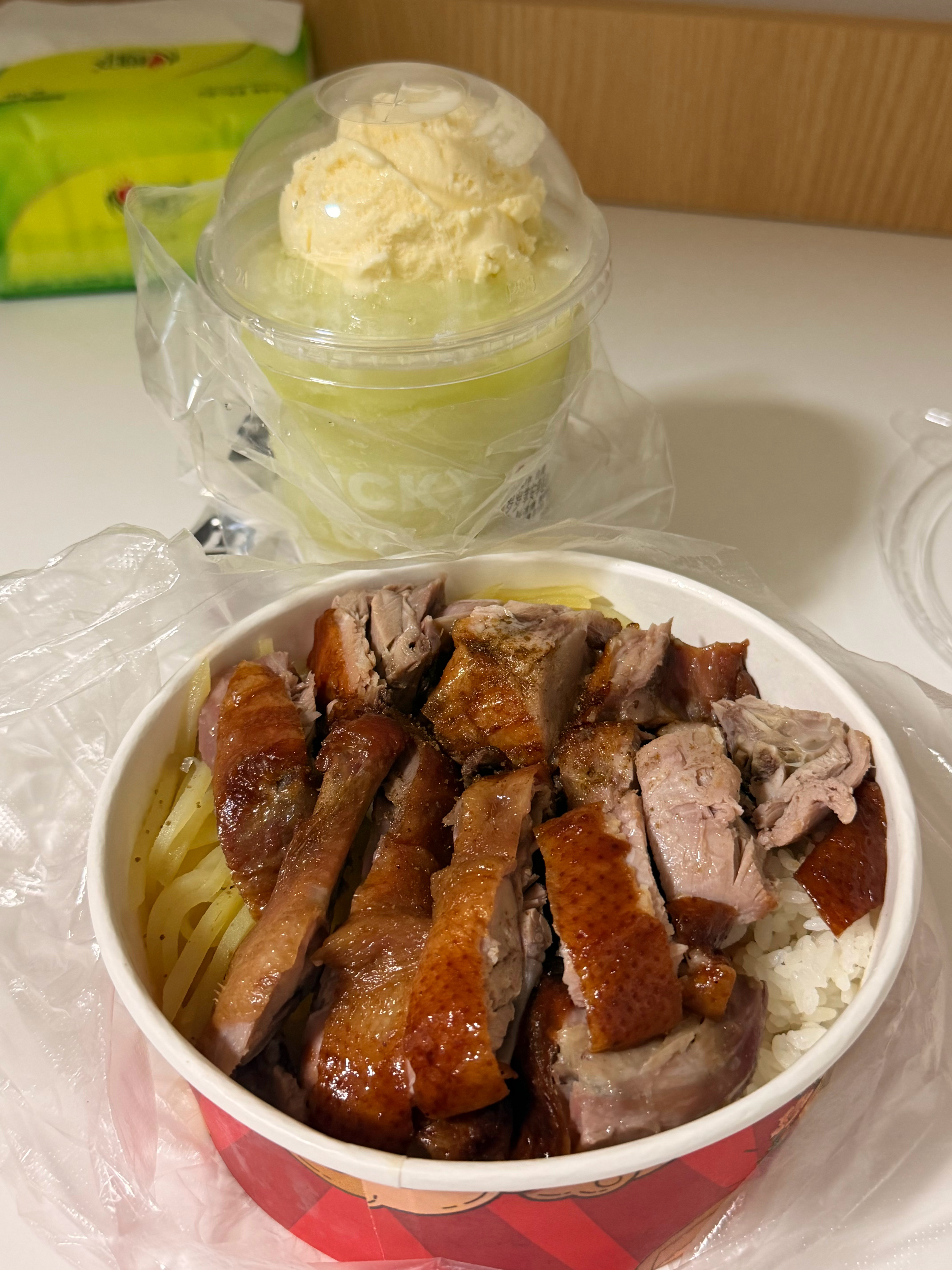 军训…好累…烤鸭拌饭…好香​​​