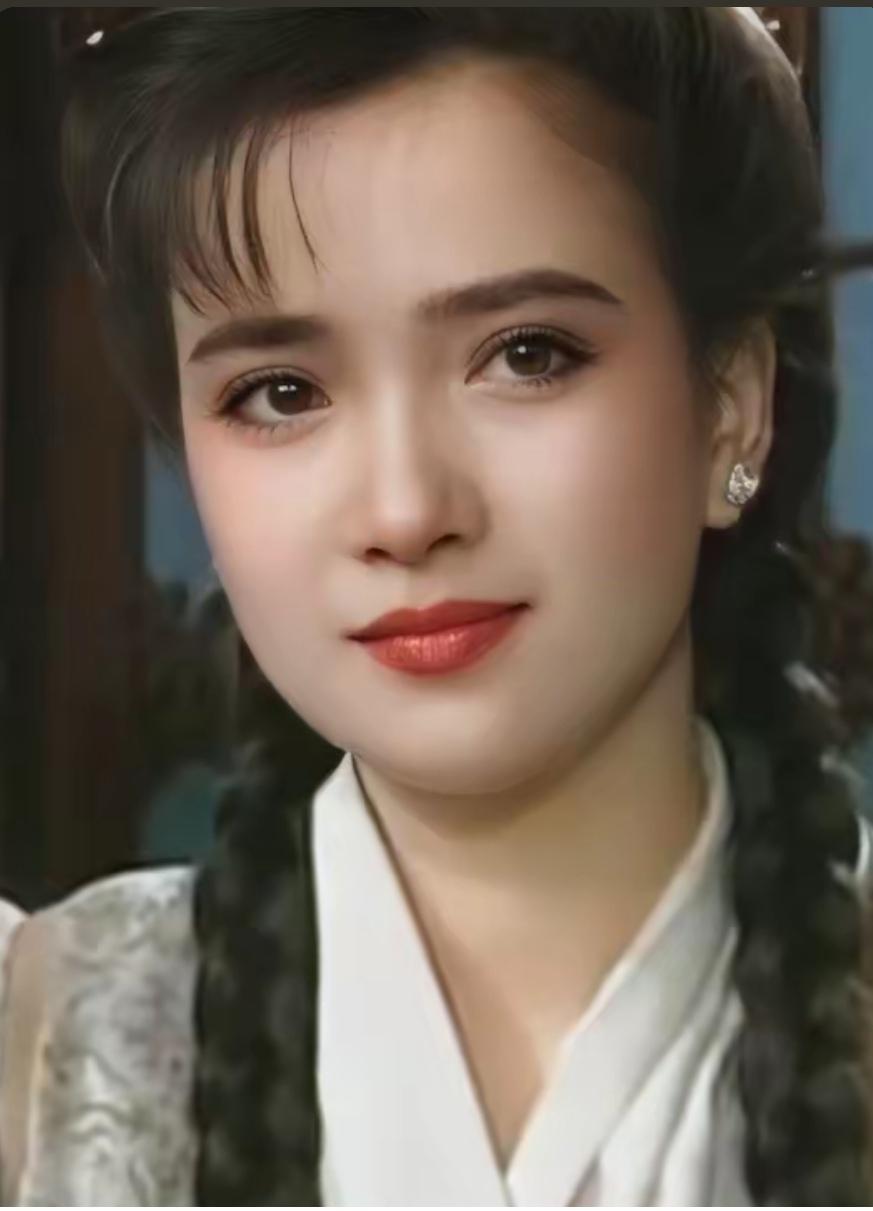 何晴老师，再见了。您从江南的氤氲水色中走来，用四十年光影，为中国荧幕注入了独