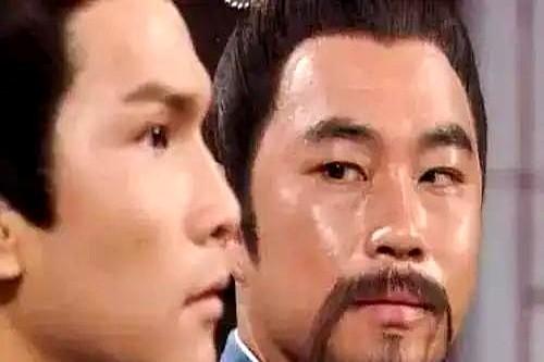 金庸小说里最可怕的，不是明着坏，而是那些小时候你觉得是好人，长大后才看懂的伪君子