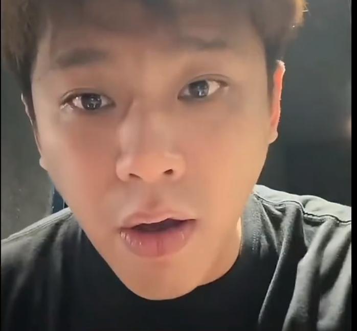 葛斯齐一觉醒来，天都要塌了，怎么聊天记录就成“老梅”给我的了呢？葛斯齐早就在