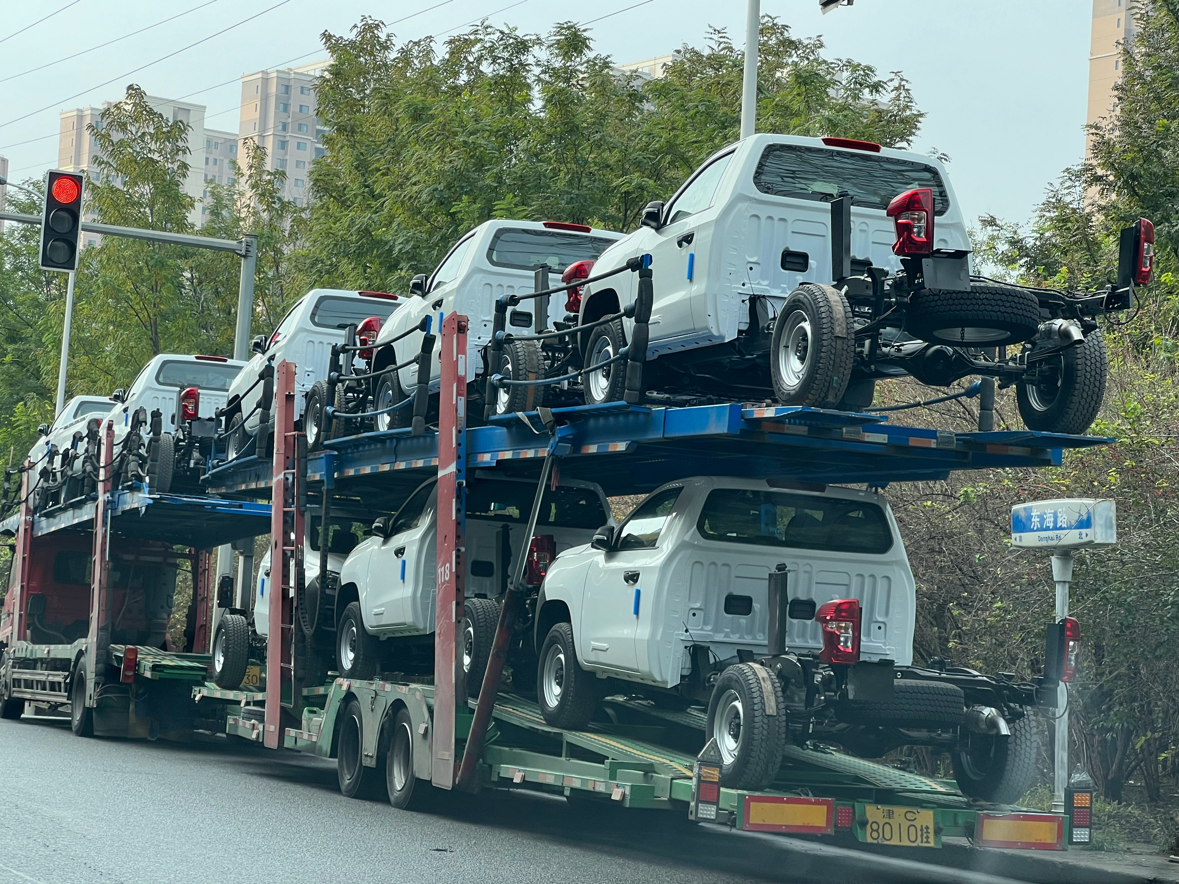 这出口的底盘车也挺带劲哎底盘车，纯工具类型，拓展无限可能​​​