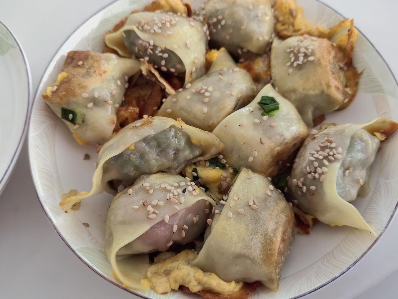 这世界上日子过得最轻松愉快的，应该是不工作有收入的家庭主妇吧。我有一个朋友，