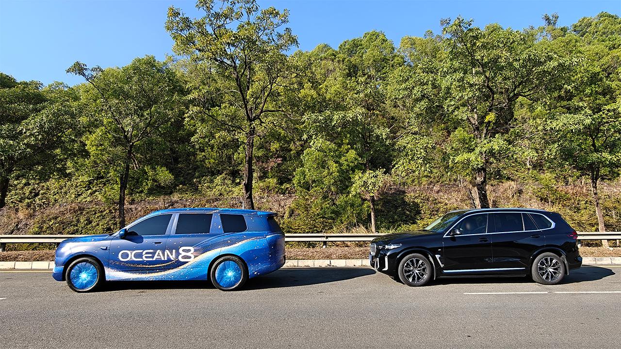 海洋网全新高端8系双旗舰的疑似谍照出来了，这两款新车大概率为海豹08和海狮08，