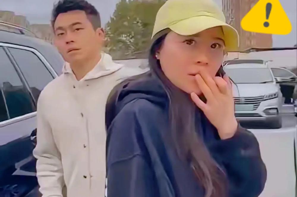 原配的声音又柔又抖，死死盯着眼前既熟又生的丈夫许晟骜——他正把年轻女孩护在身后，