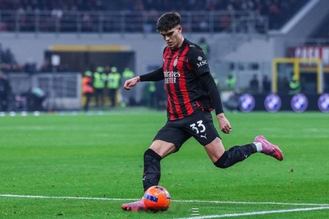 记者：阿森纳关注巴特萨吉，AC米兰标价4500万欧元据记者EkremKONUR