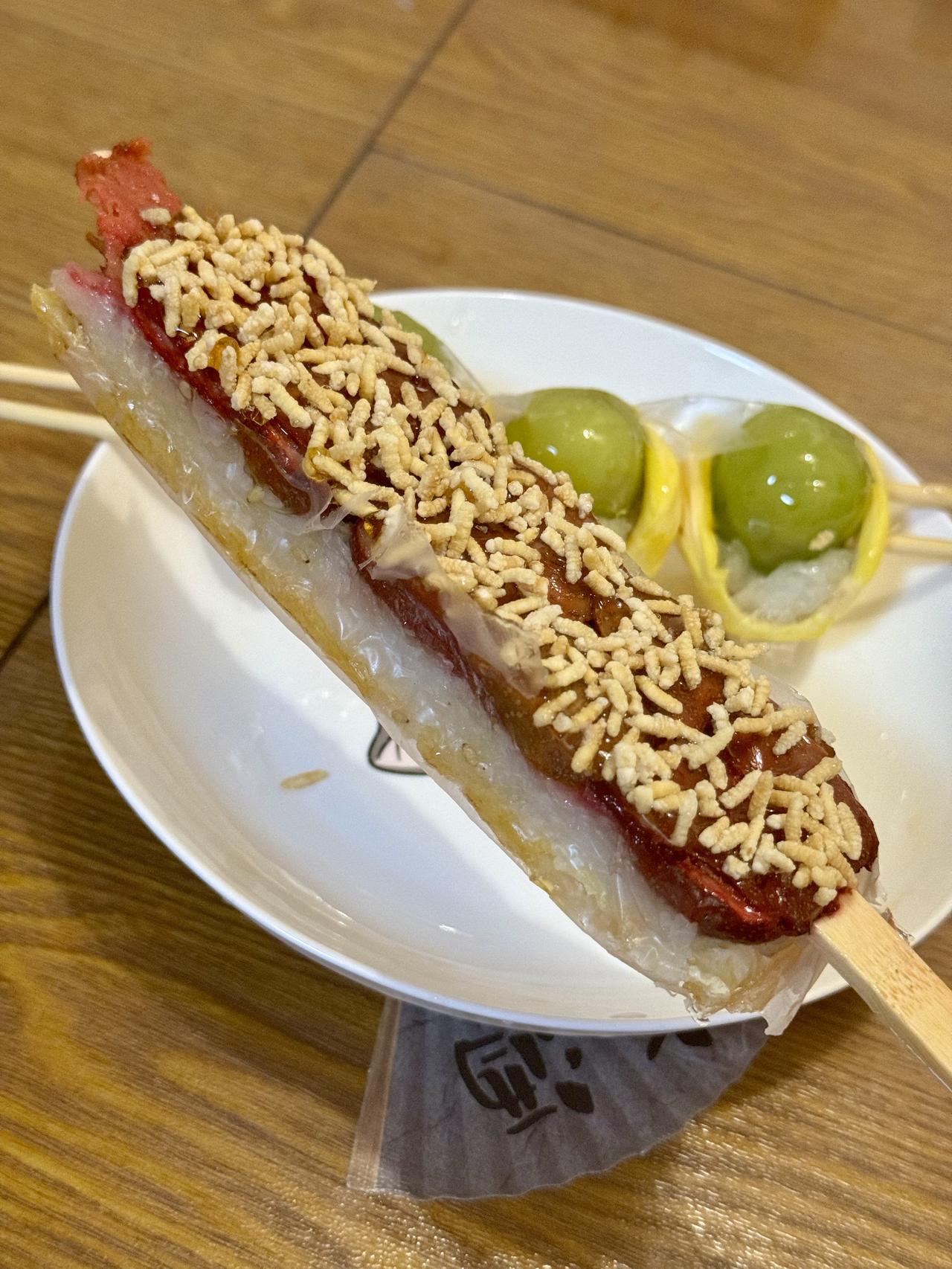 错过一个亿，据说奶皮子冰糖葫芦被黄N爆炒到200块一根，代排队价格50到200，