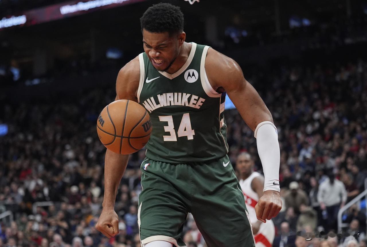 马刺在文班和卡斯尔缺阵的情况下，打的真不错，9场比赛赢了7场！真的可以了，排名来